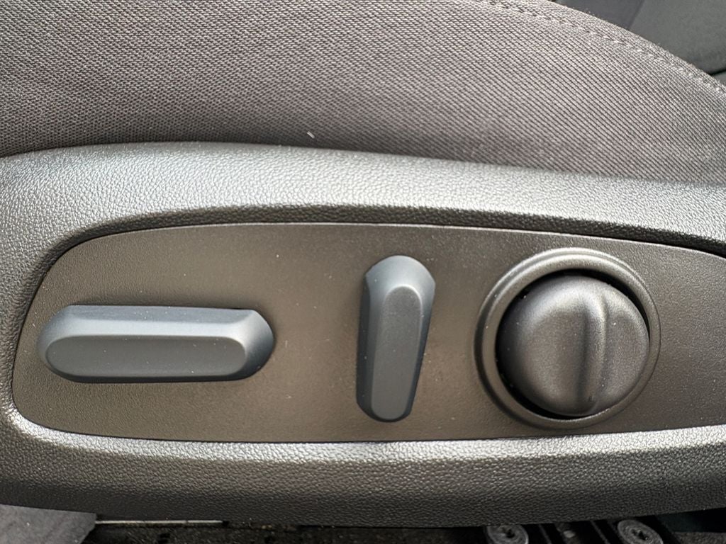 2023 Chevrolet Malibu LS