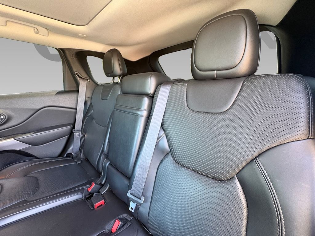 2019 Jeep Cherokee Overland 4x4