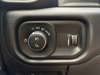 2023 RAM 1500 Big Horn Crew Cab 4x4 5'7' Box