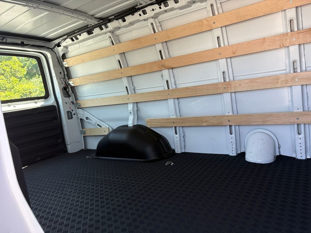 2024 Chevrolet Express Cargo RWD 2500 Regular Wheelbase WT