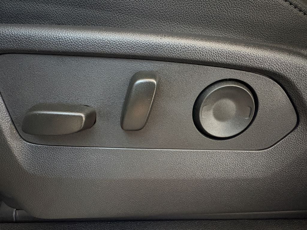 2025 Chevrolet Silverado 2500HD 4WD Crew Cab Standard Bed LTZ