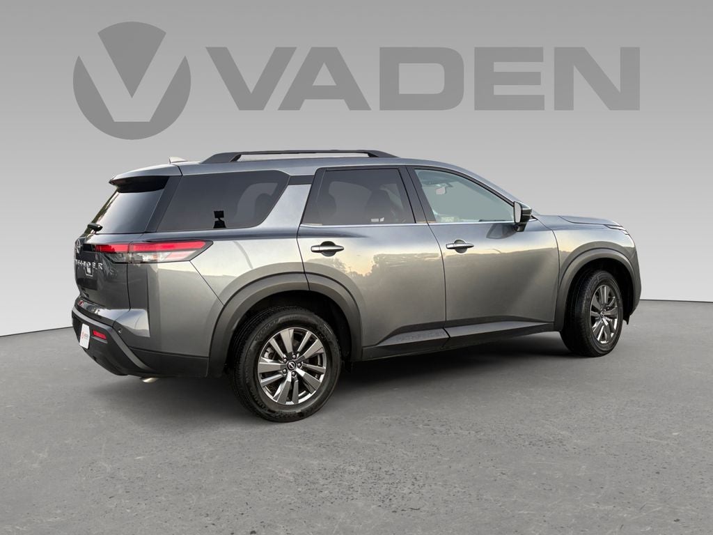 2025 Nissan Pathfinder SV FWD