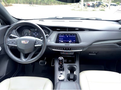 2020 Cadillac XT4 FWD Sport