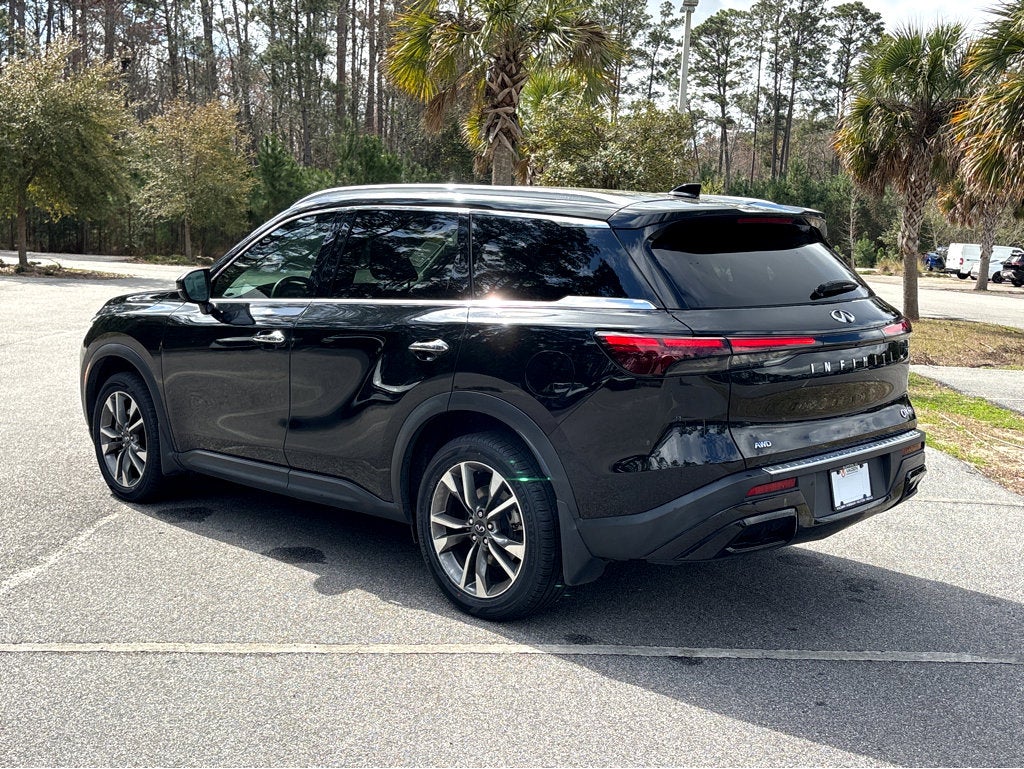2023 INFINITI QX60 LUXE AWD