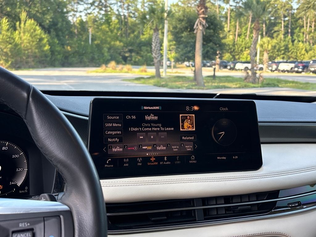 2023 INFINITI QX60 LUXE