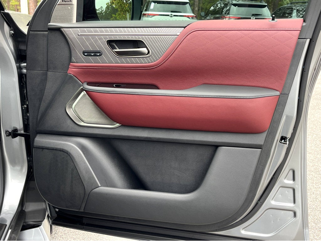 2025 INFINITI QX80 Autograph 4WD