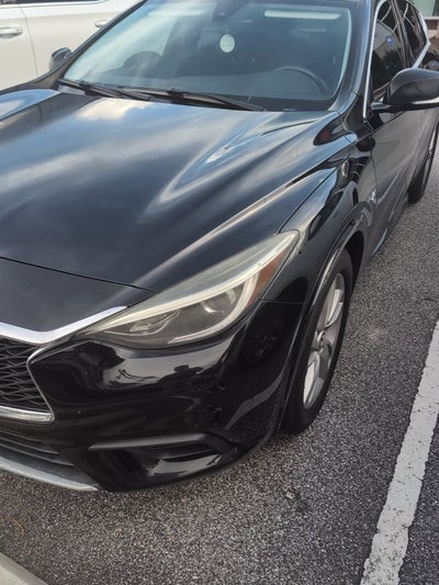 2018 INFINITI QX30 LUXURY