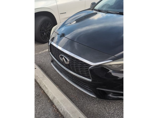 2018 INFINITI QX30 LUXURY