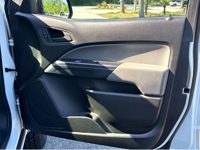 2017 GMC Canyon Base