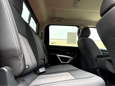 2023 Nissan Titan SV