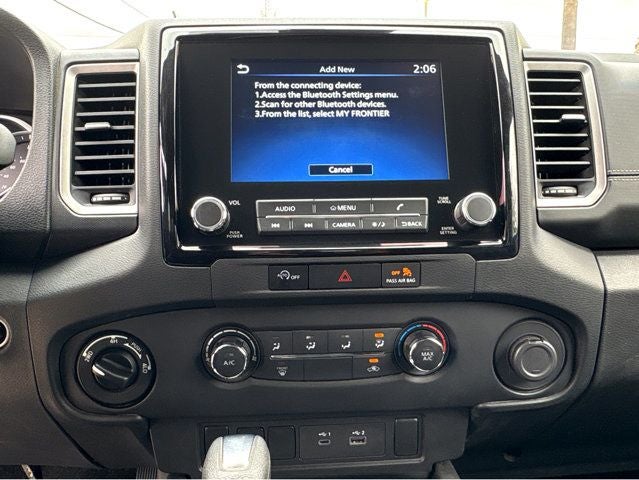 2024 Nissan Frontier SV
