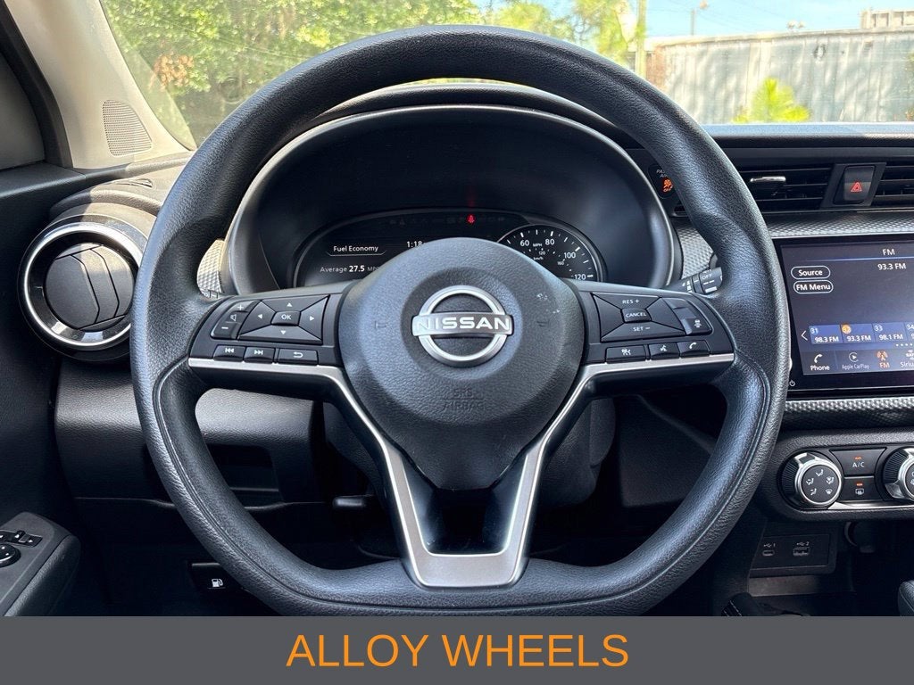 2023 Nissan Kicks SV