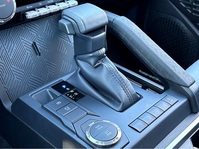 2025 Toyota Tacoma 2WD SR5