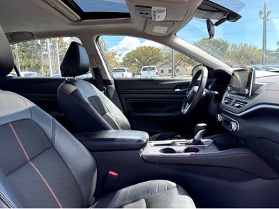 2022 Nissan Altima 2.0 SR