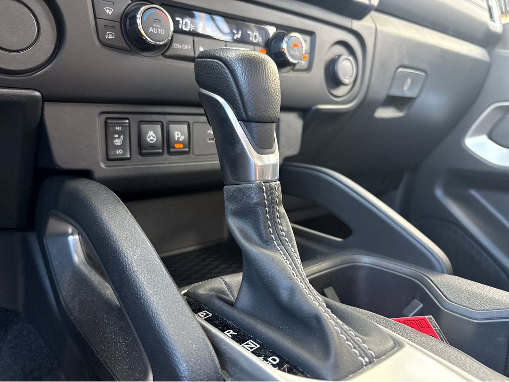 2025 Nissan Frontier SV