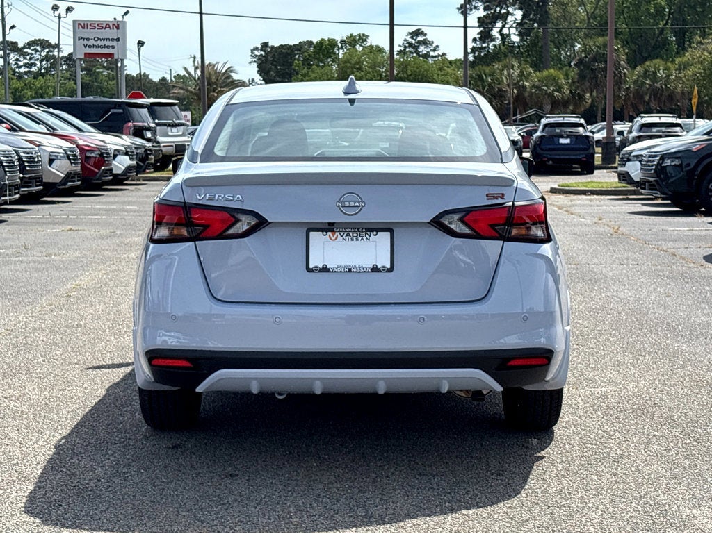2025 Nissan Versa 1.6 SR