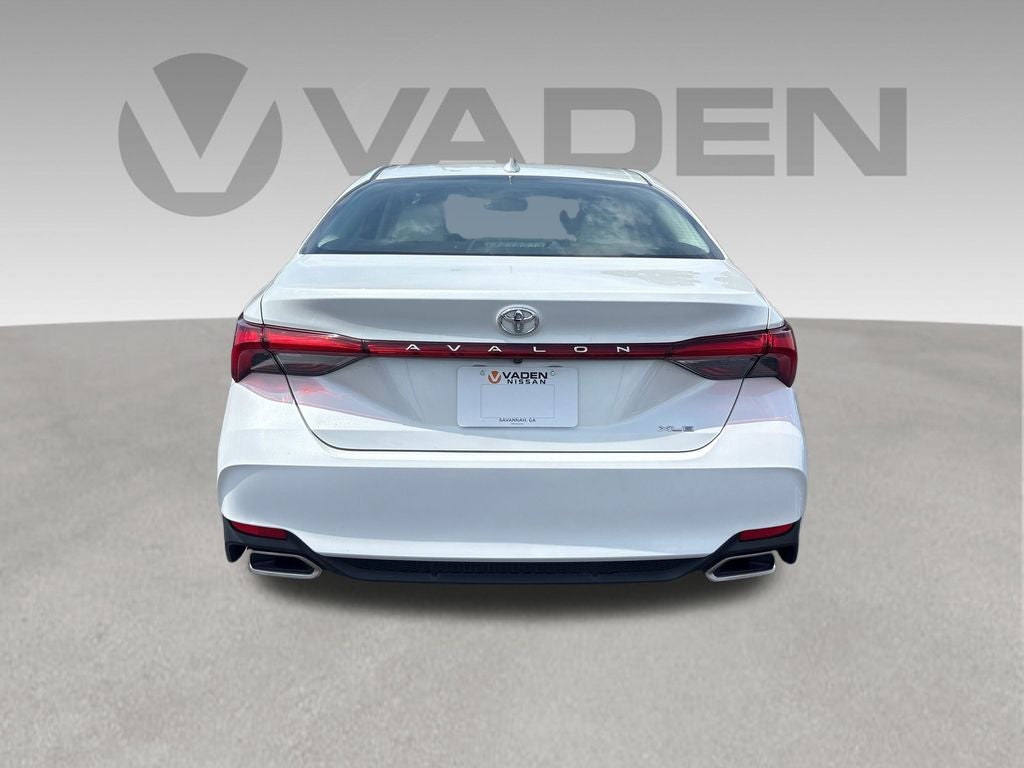 2020 Toyota Avalon XLE