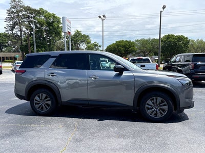 2023 Nissan Pathfinder S