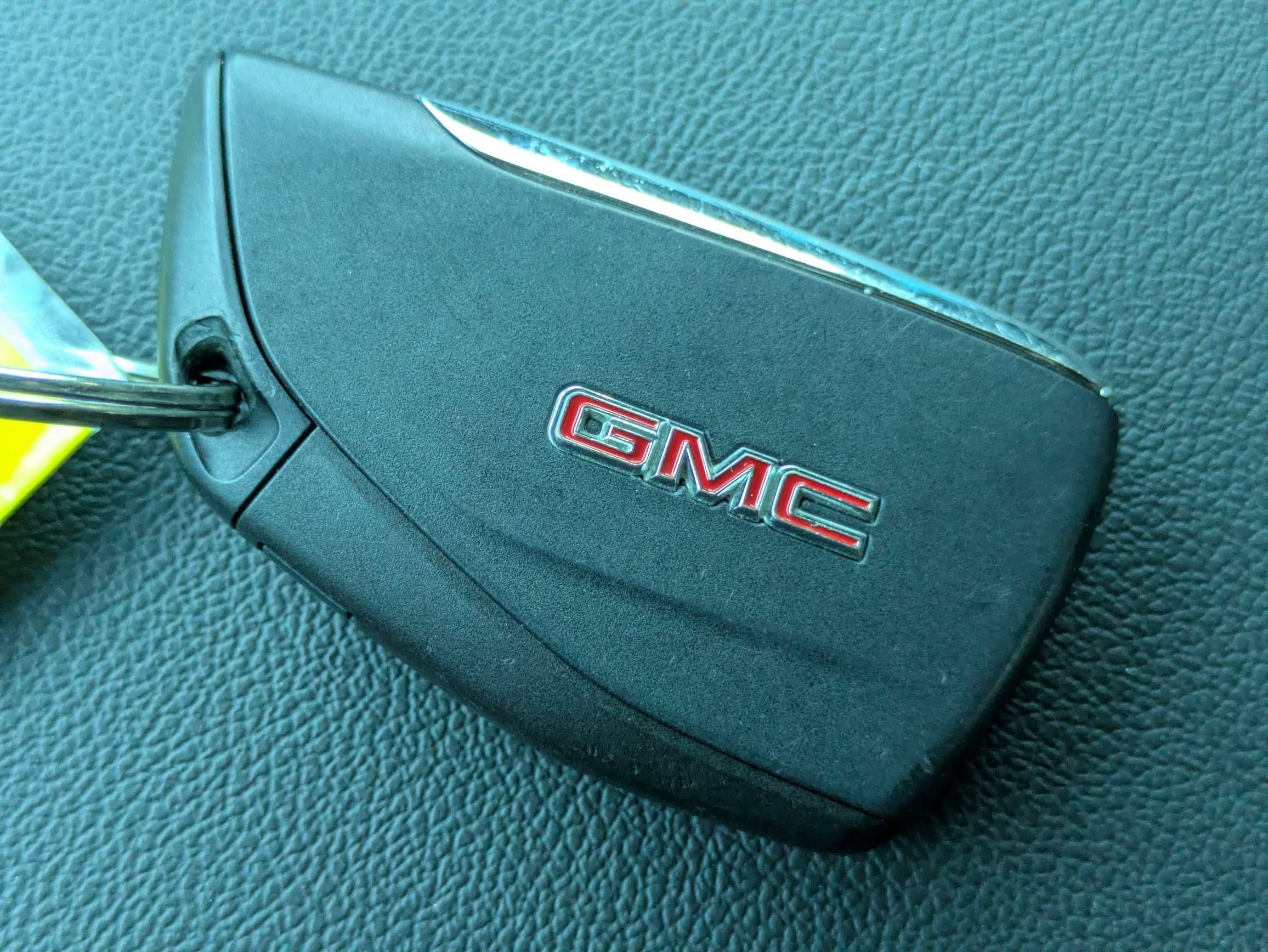 2023 GMC Canyon 4WD AT4