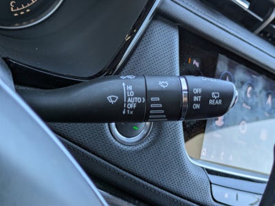 2023 Cadillac XT5 FWD Premium Luxury