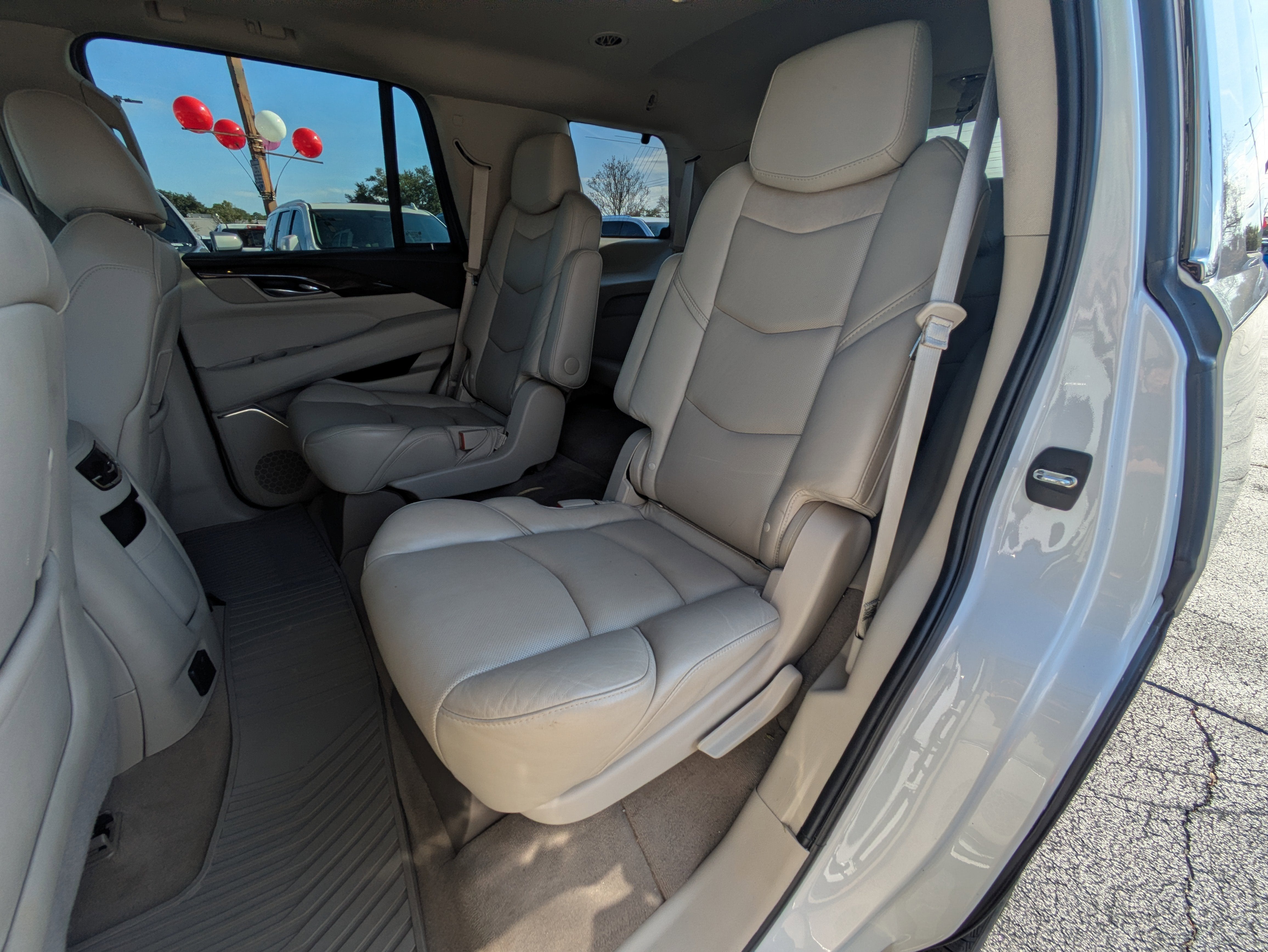 2018 Cadillac Escalade Luxury