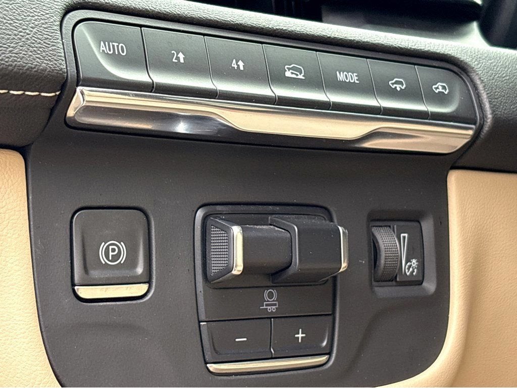 2023 Cadillac Escalade 4WD Premium Luxury