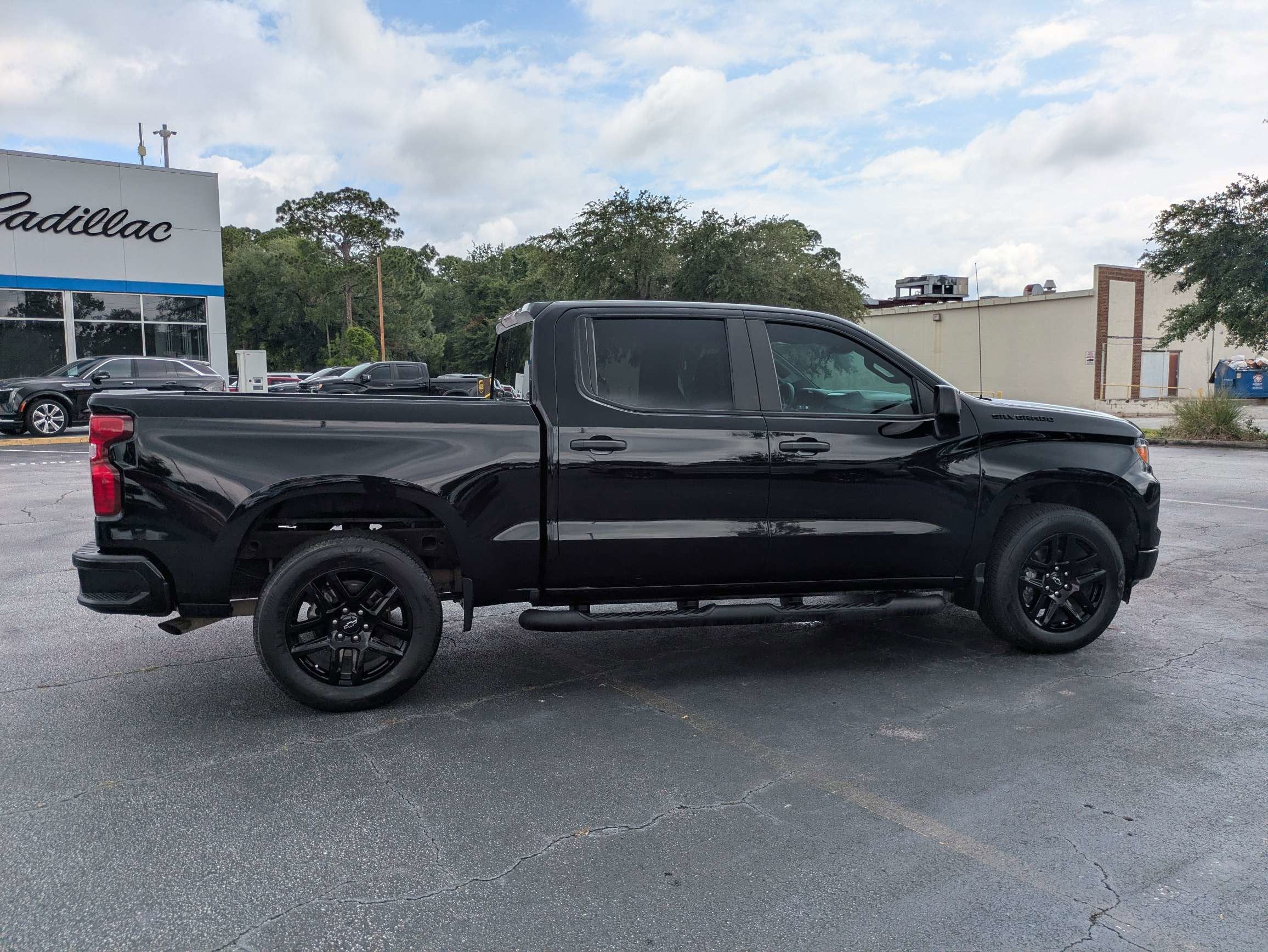 2024 Chevrolet Silverado 1500 Custom