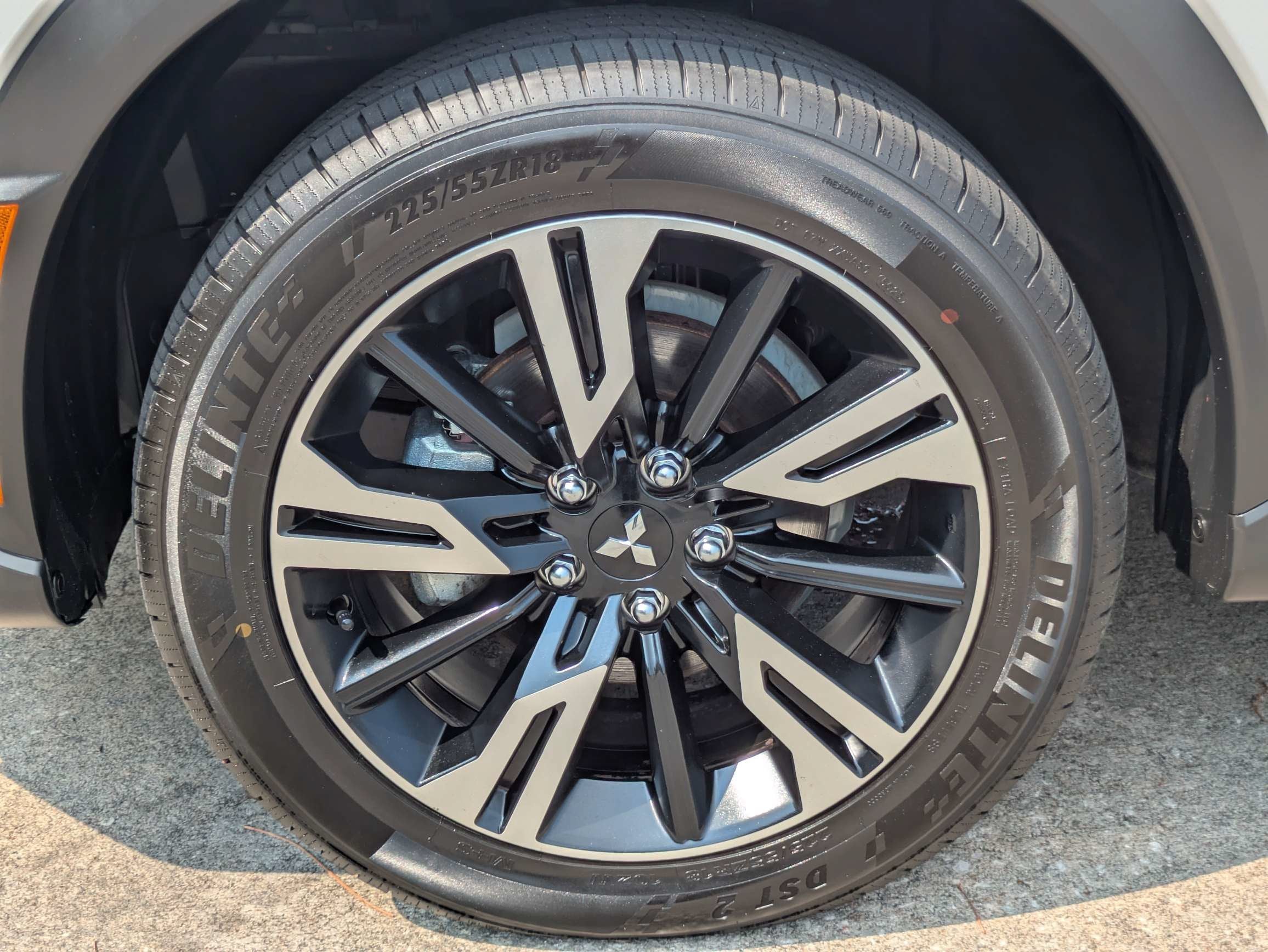 2025 Mitsubishi Eclipse Cross SE