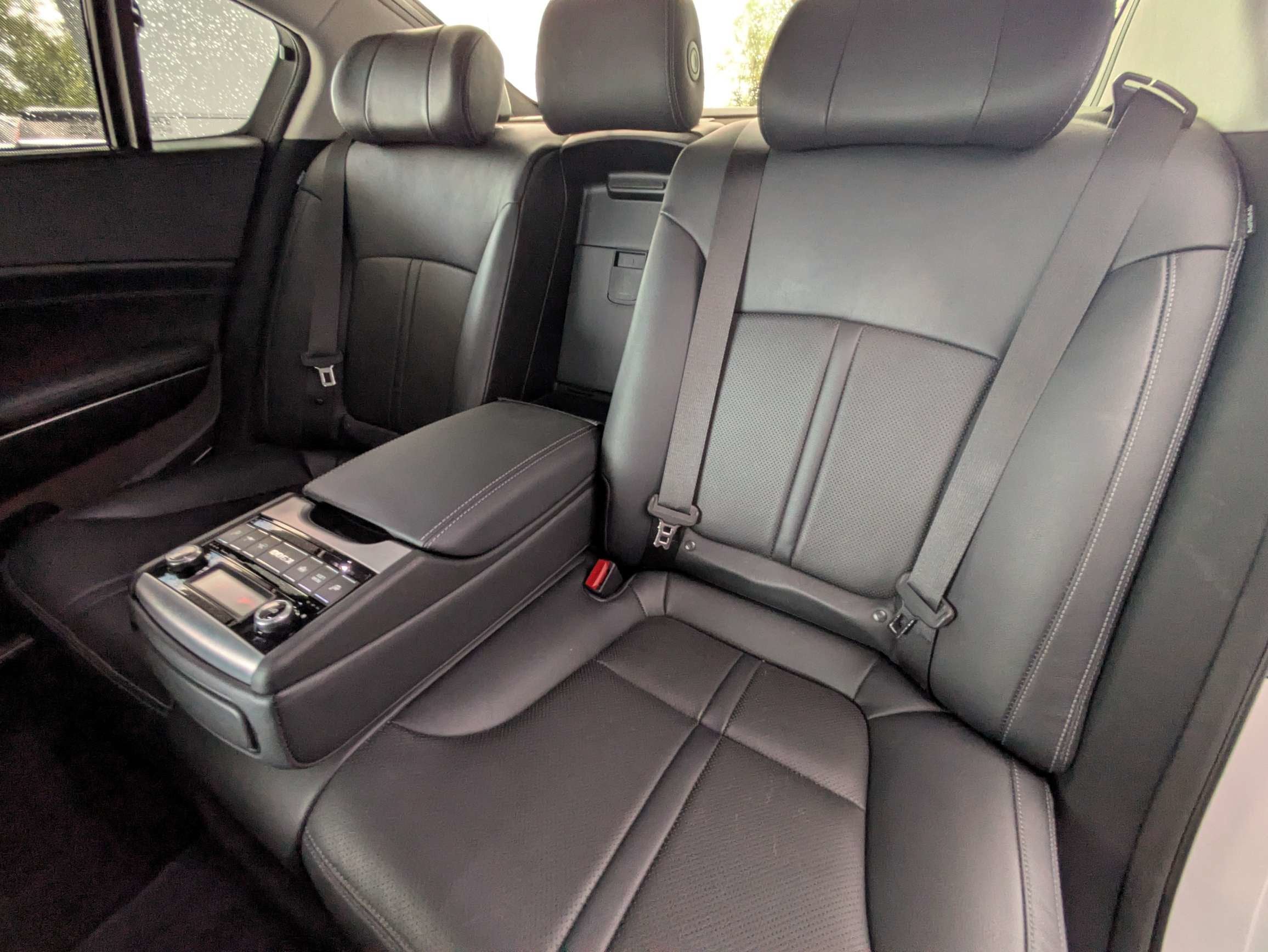 2017 Kia K900 Premium