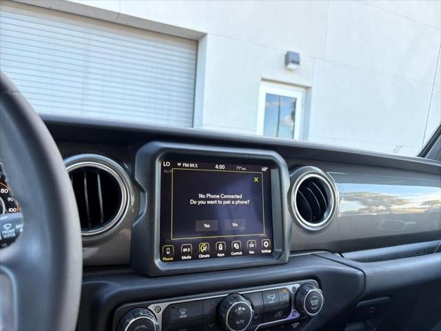 2023 Jeep Wrangler 4-Door Sahara 4x4