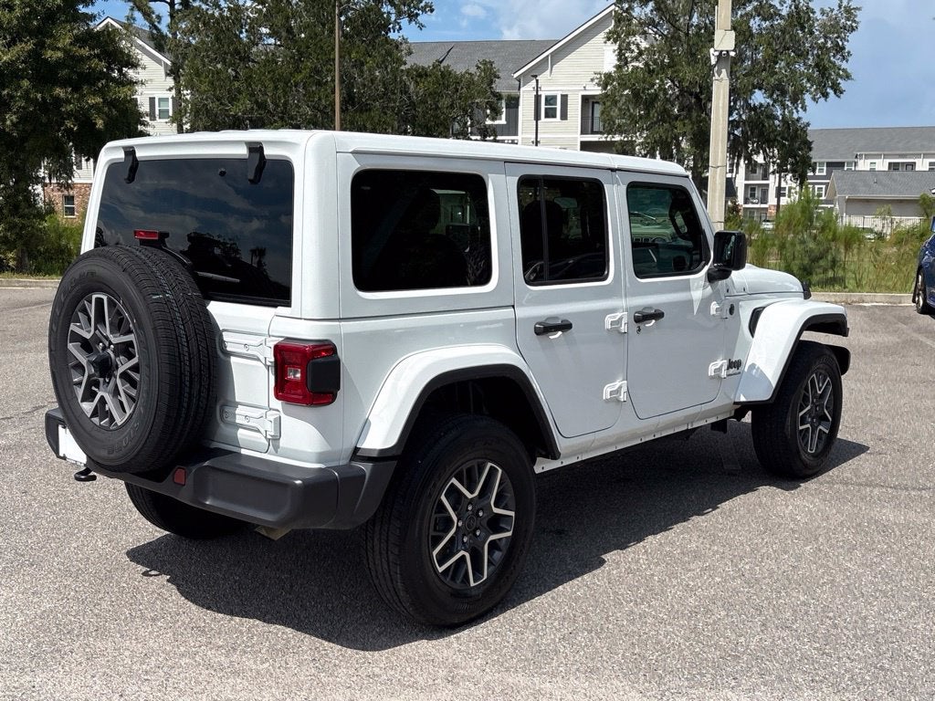 2025 Jeep Wrangler 4-Door Sahara 4x4