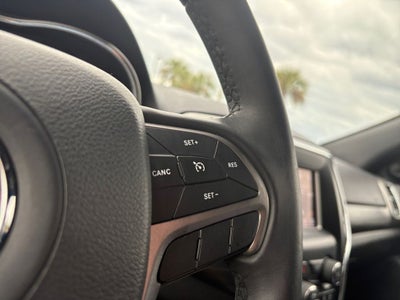 2019 Jeep Grand Cherokee Laredo E 4x2