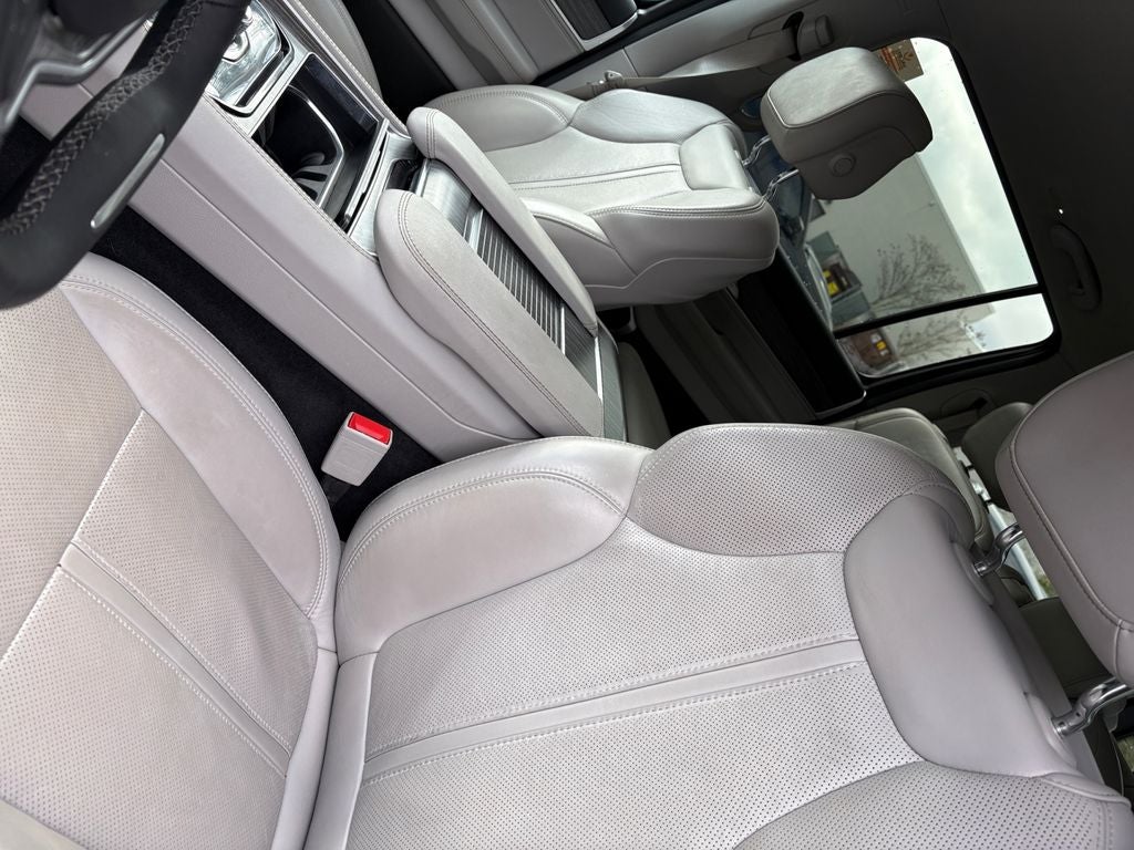 2024 Jeep Wagoneer Series II 4x2