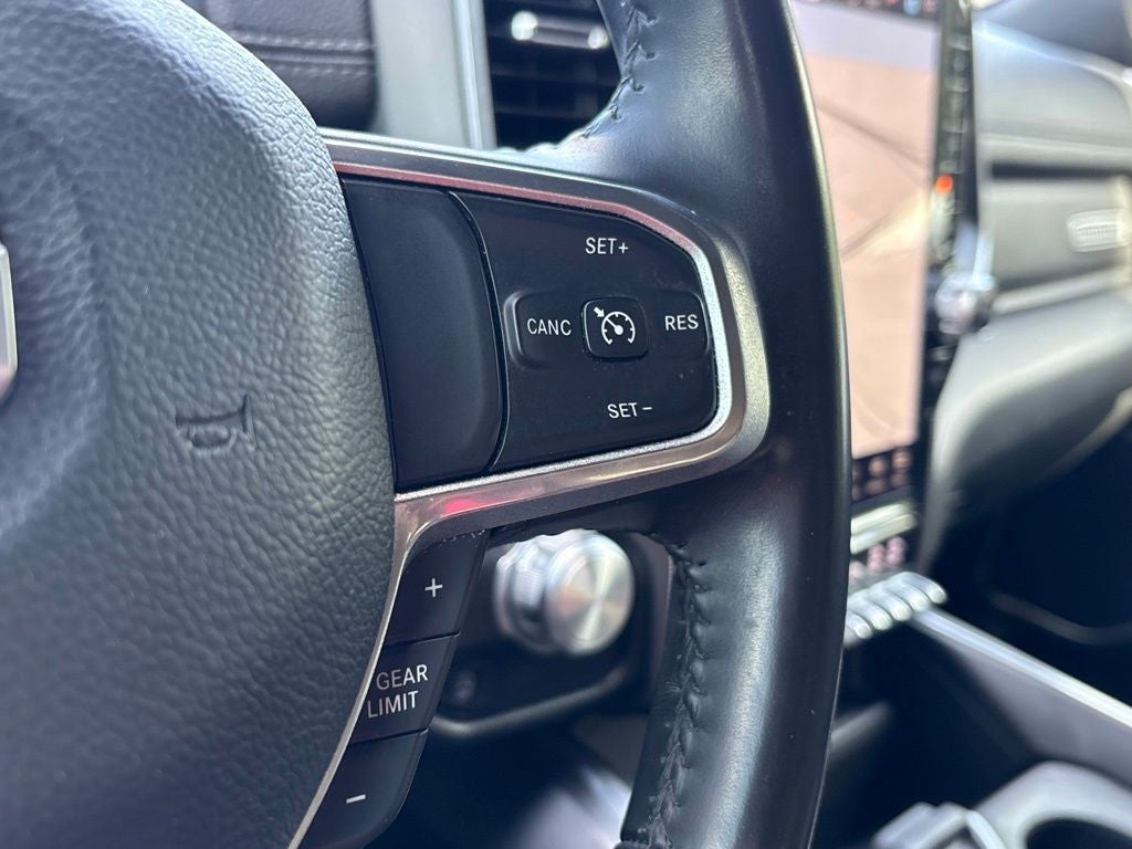 2022 RAM Ram 1500 Laramie Crew Cab 4x2 5'7' Box