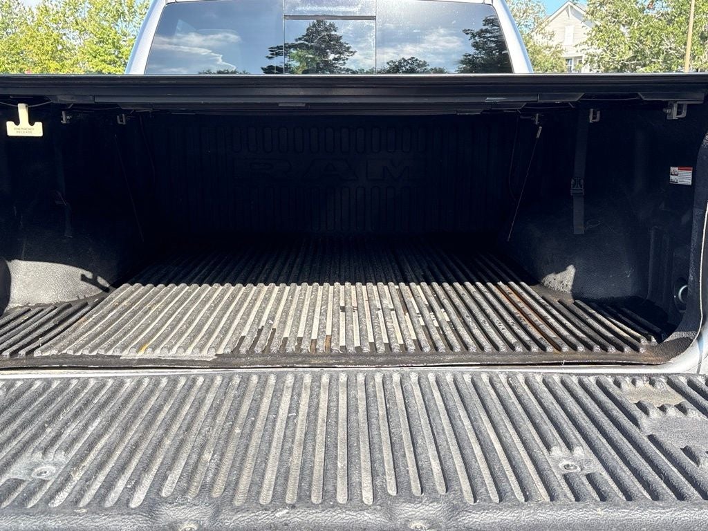 2022 RAM Ram 1500 Laramie Crew Cab 4x2 5'7' Box