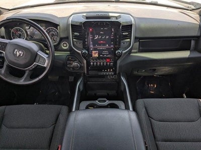 2020 RAM 1500 Big Horn Crew Cab 4x4 5'7' Box