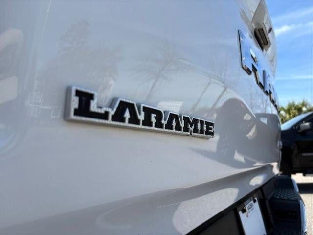 2025 RAM 1500 Laramie Crew Cab 4x4 5'7' Box