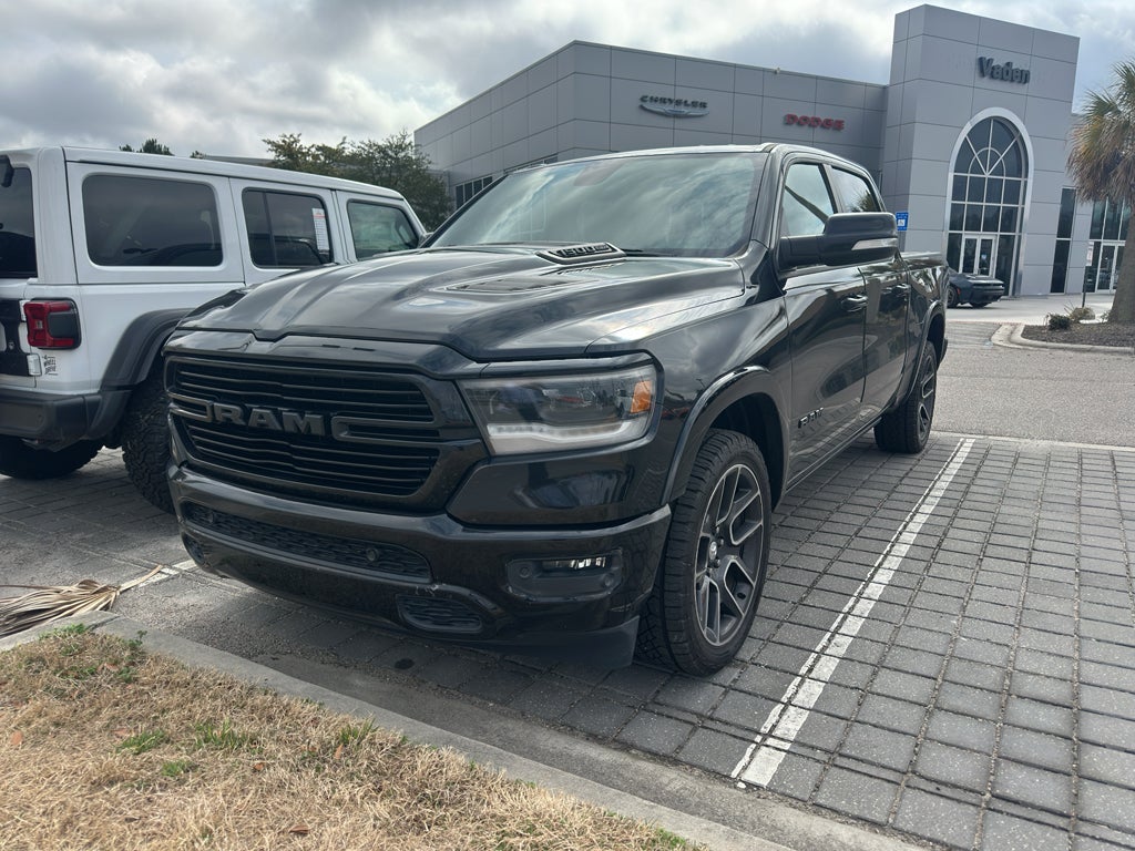 2019 RAM 1500 Laramie Crew Cab 4x4 5'7' Box
