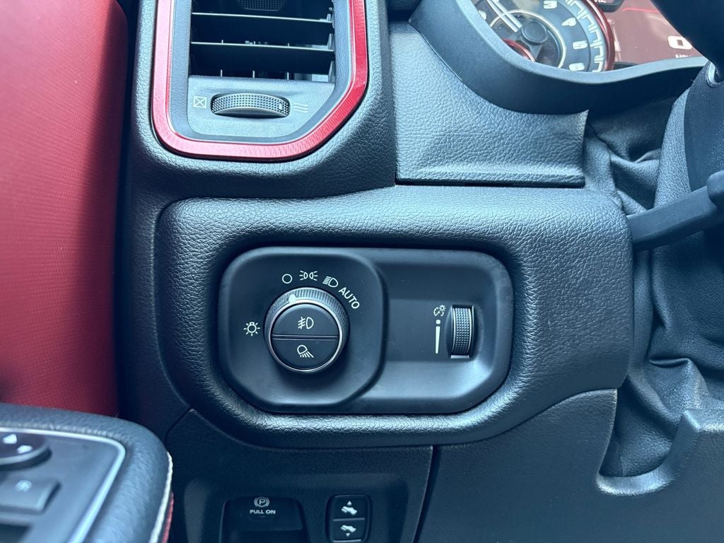 2021 RAM 1500 Rebel Crew Cab 4x4 5'7' Box