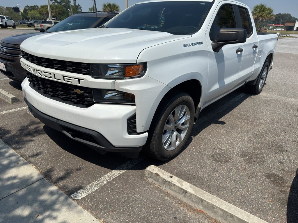 2021 Chevrolet Silverado 1500 2WD Double Cab Standard Bed Custom