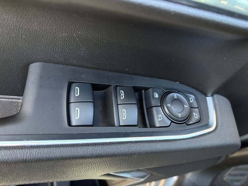 2025 GMC Sierra 1500 4WD Crew Cab Short Box SLT