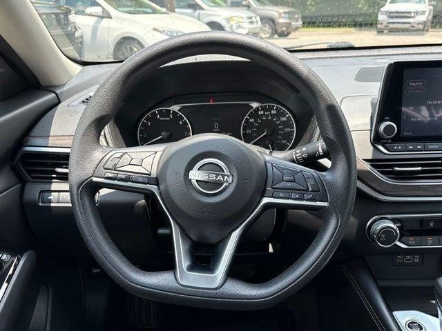 2023 Nissan Altima SV FWD