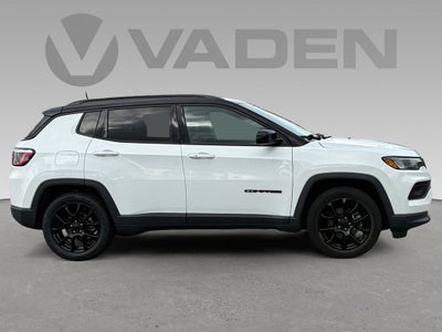 2022 Jeep Compass Altitude FWD