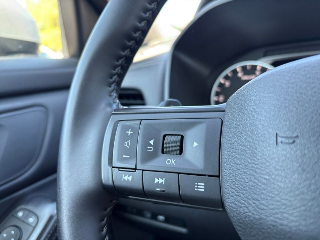 2025 Nissan Rogue SV FWD