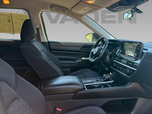 2023 Nissan Pathfinder SV FWD