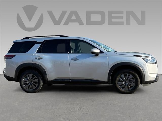 2025 Nissan Pathfinder SV FWD