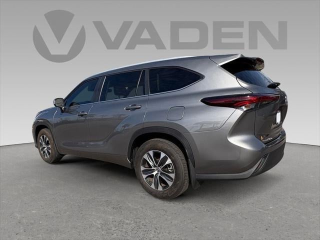 2025 Toyota Highlander XLE