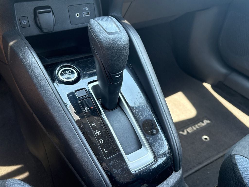 2023 Nissan Versa 1.6 SV