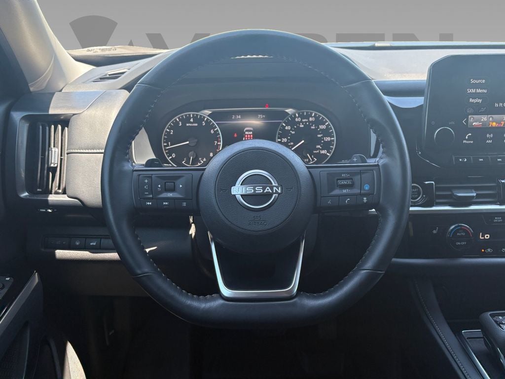 2024 Nissan Pathfinder SL