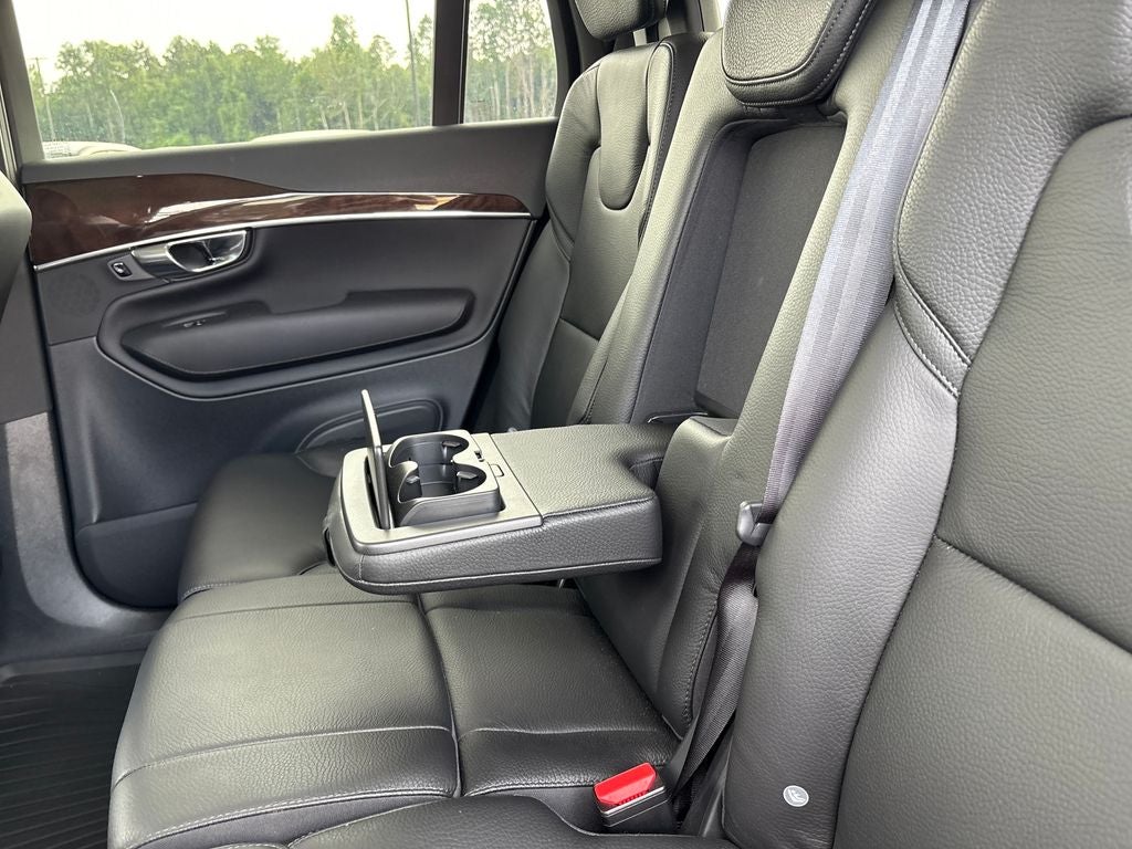 2019 Volvo XC90 T6 Momentum